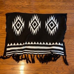 Aztec print Pancho